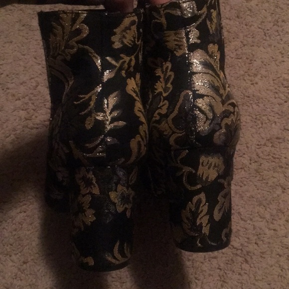 Loreida Gold Metallic Floral Block Heel Bootie - Picture 3 of 5